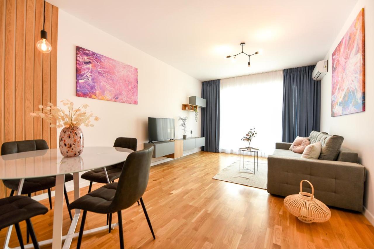 Eye Candy Romexpo 2-Bedroom With Free Parking Bucharest Exterior photo