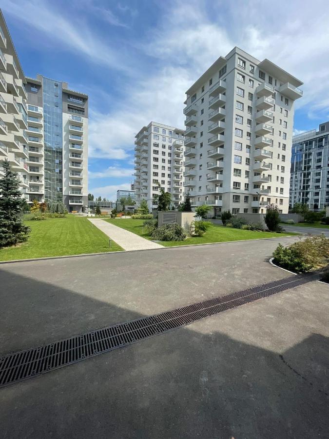 Eye Candy Romexpo 2-Bedroom With Free Parking Bucharest Exterior photo