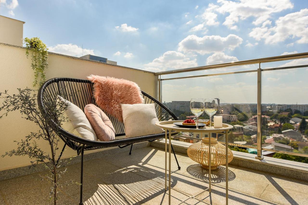 Eye Candy Romexpo 2-Bedroom With Free Parking Bucharest Exterior photo